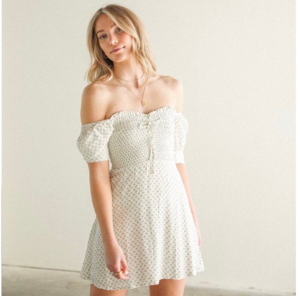 Faithfull The Brand Dulcia Smocked Bodice White Floral Mini Dress Size: Medium